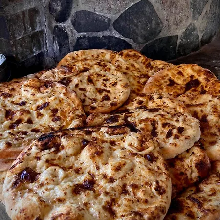 Гостевой дом Bujtina Ajazi 4*