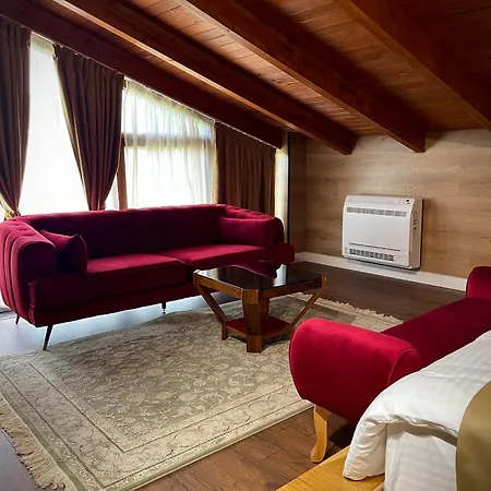 Bujtina Ajazi Голем