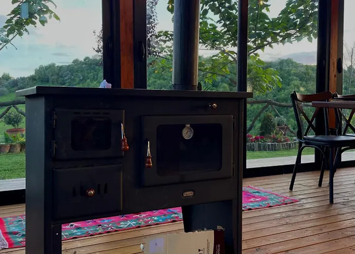 Bujtina Ajazi 4* Golem (Tirana)