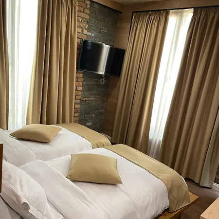 Guest house Bujtina Ajazi *
