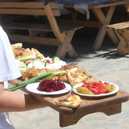 Guest house Bujtina Ajazi