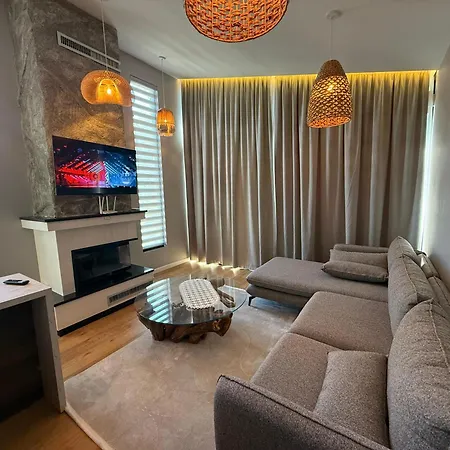 Bujtina Ajazi Affittacamere 4*