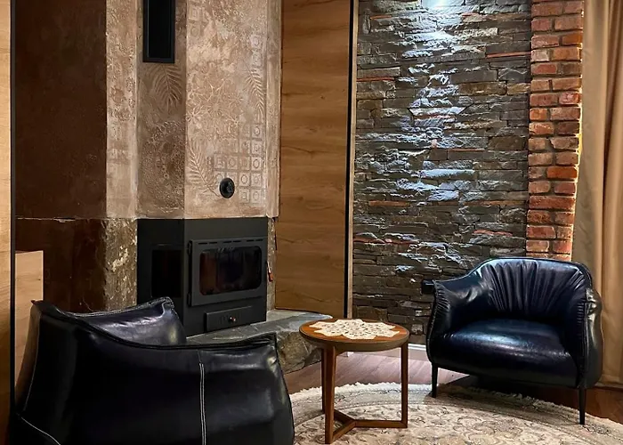 Bujtina Ajazi Vendégház Golem