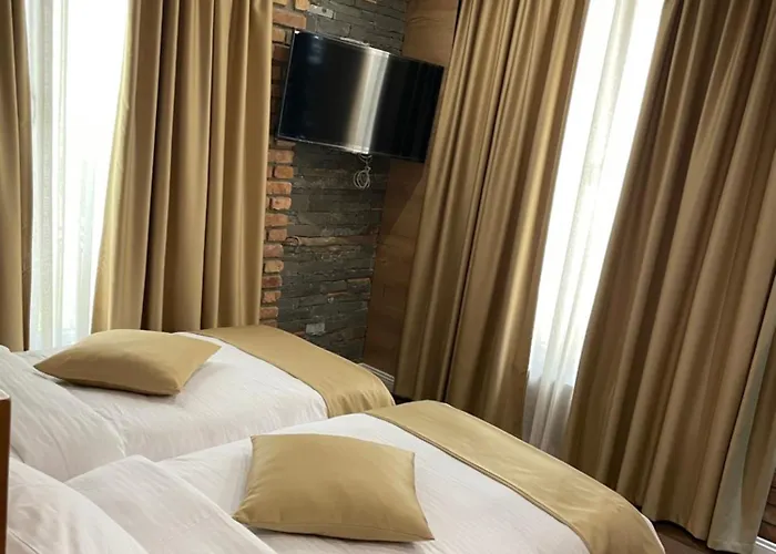 Vendégház Bujtina Ajazi 4*