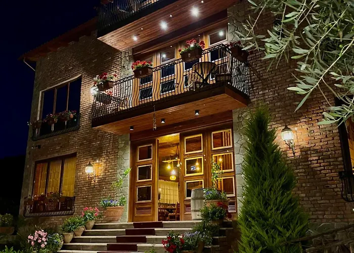 Bujtina Ajazi 4* Golem (Tirana)