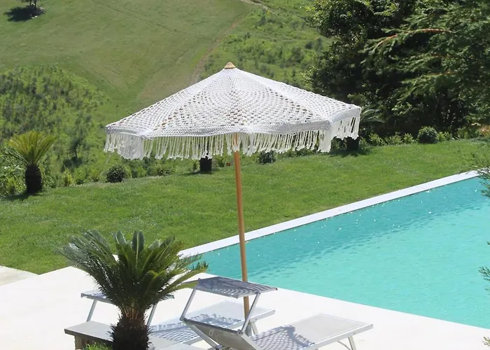 Bujtina Ajazi ゲストハウス