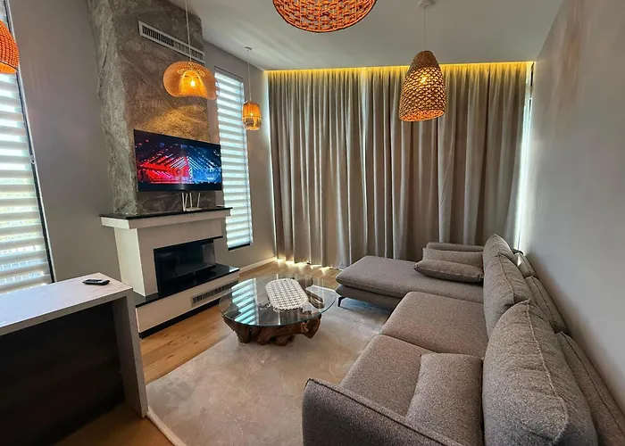 Bujtina Ajazi Affittacamere 4*