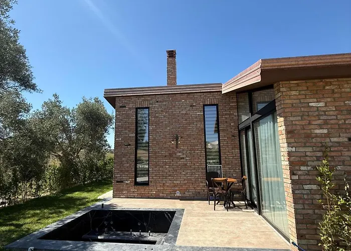 Bujtina Ajazi Vendégház Golem